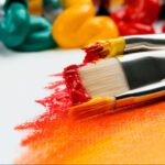 How does art therapy work?
