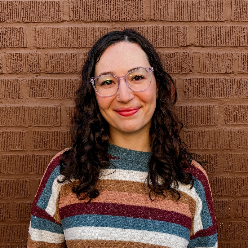 Rebecca Elowe's Headshot