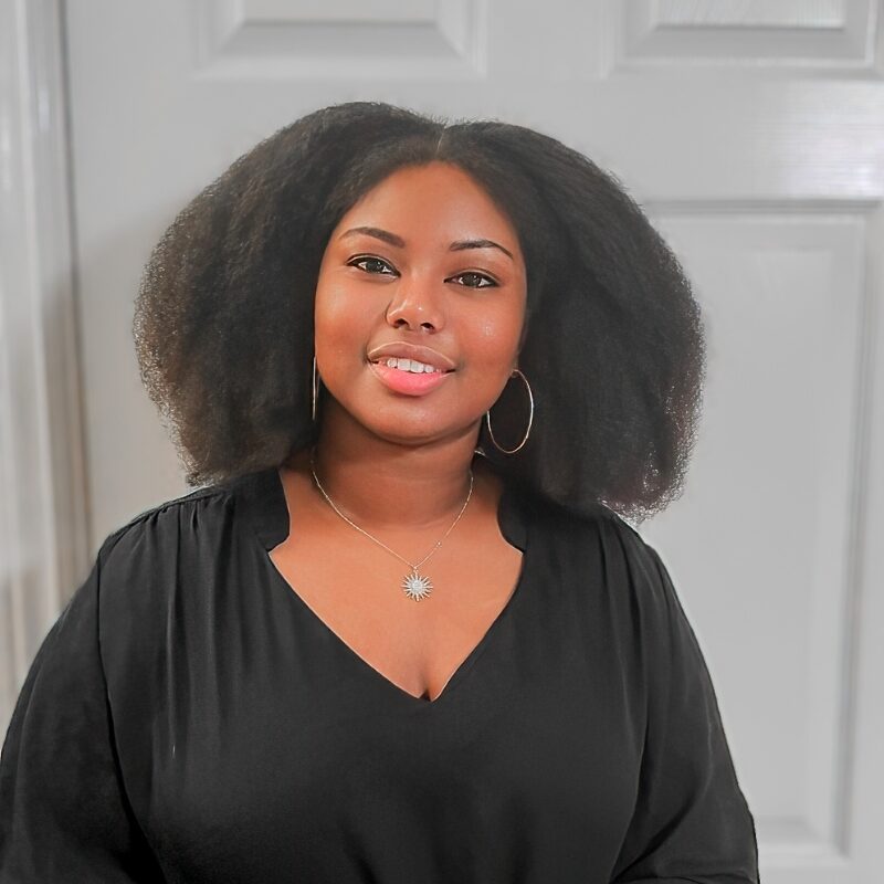 Teneille Pryce Headshot